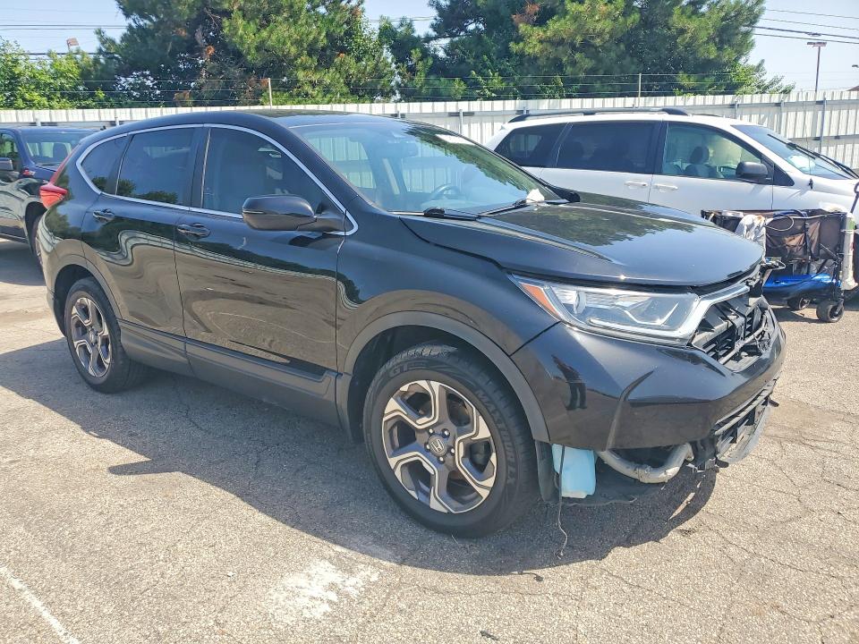 74516235 :رقم المزاد ، 7FARW2H81JE104290 vin ، 2018 Honda Cr-v مزاد بيع