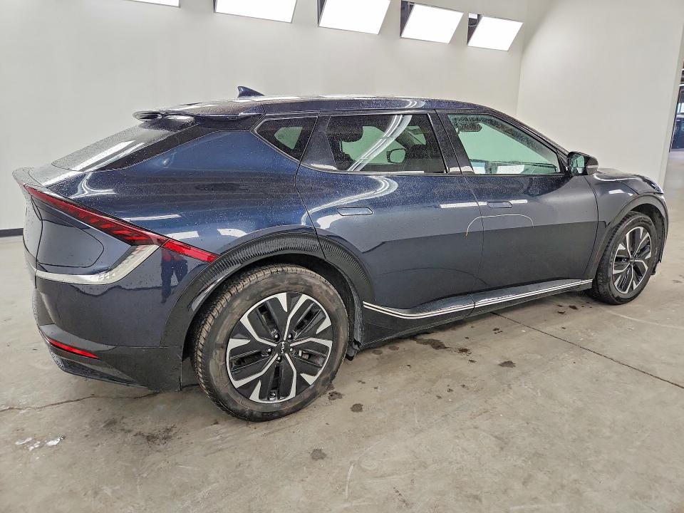 2023 Kia Ev6 მანქანა იყიდება აუქციონზე, vin: KNDC34LA2P5610124, აუქციონის ნომერი: 61195996