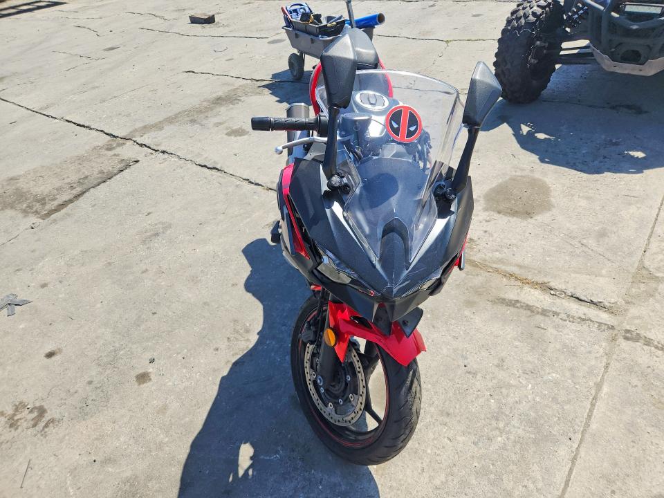 61351146 :رقم المزاد ، ML5EXGJ13RDA12910 vin ، 2024 Kawasaki Ex500 مزاد بيع