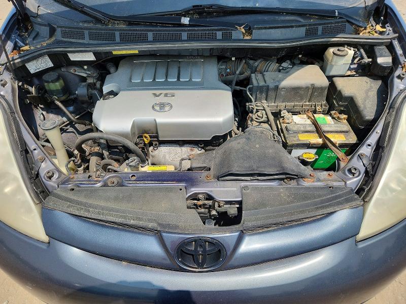 61396256 :رقم المزاد ، 5TDYK4CC4AS295418 vin ، 2010 Toyota Sienna مزاد بيع