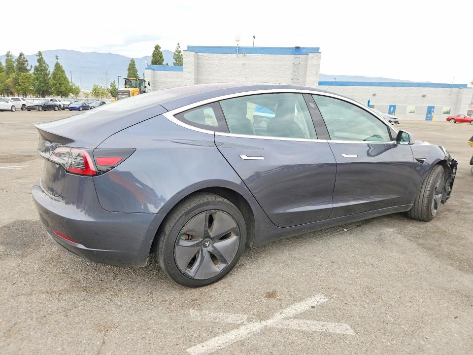 Продаж на аукціоні авто 2018 Tesla Model 3, vin: 5YJ3E1EA4JF045094, номер лоту: 60144646