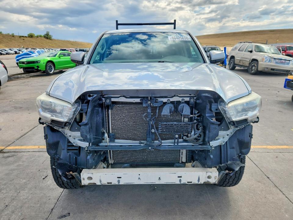 60425696 :رقم المزاد ، 3TMDZ5BN6HM019870 vin ، 2017 Toyota Tacoma مزاد بيع