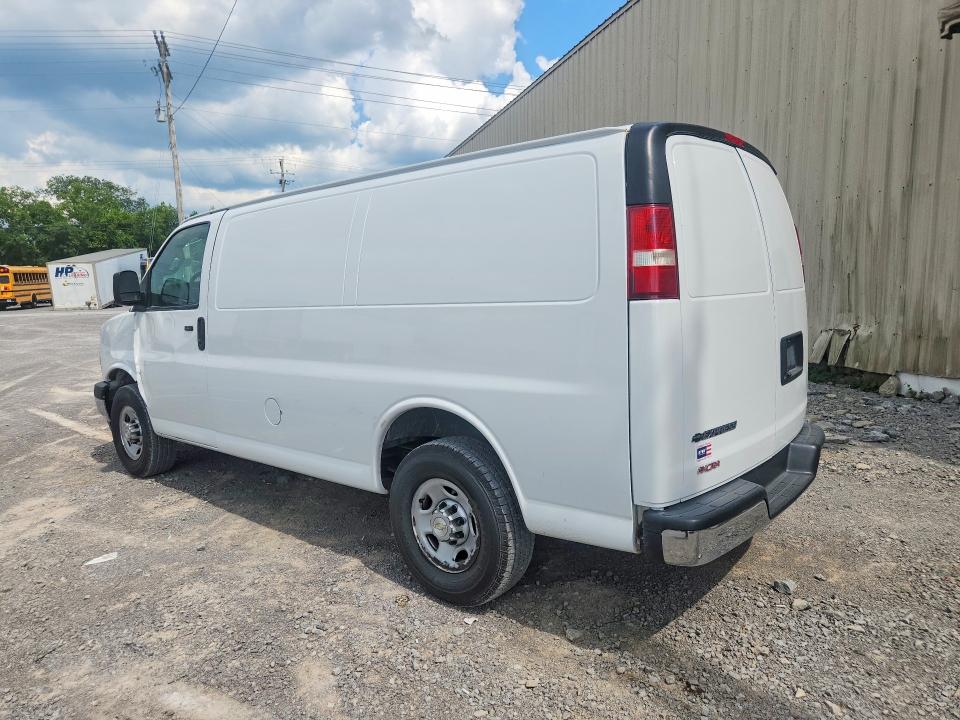85772915 :رقم المزاد ، 1GCWGAFP5N1146637 vin ، 2022 Chevrolet Express G2500 مزاد بيع