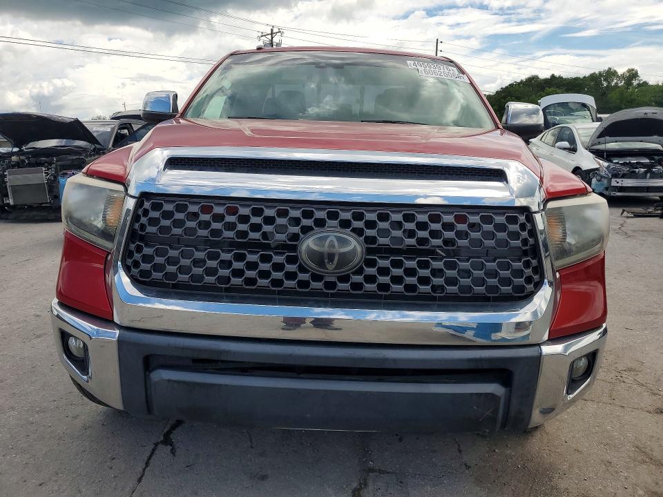 60626066 :رقم المزاد ، 5TFRM5F11JX126062 vin ، 2018 Toyota Tundra مزاد بيع