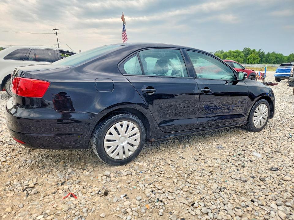 62141936 :رقم المزاد ، 3VWDP7AJ7CM463037 vin ، 2012 Volkswagen Jetta مزاد بيع