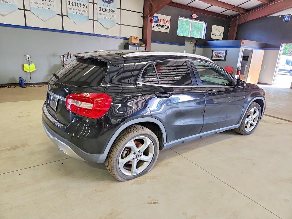 62460696 :رقم المزاد ، W1NTG4EB1LJ702345 vin ، 2020 Mercedes-benz Gla مزاد بيع
