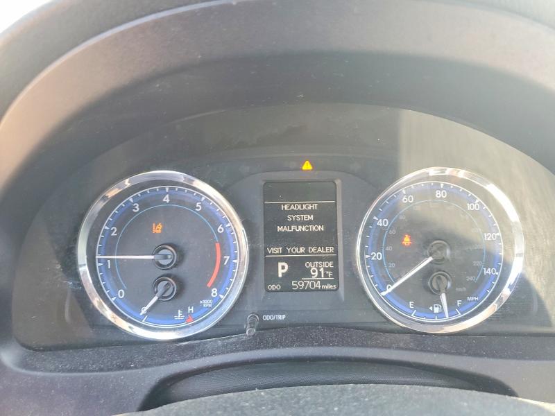 Продаж на аукціоні авто 2018 Toyota Corolla, vin: 5YFBURHE4JP776091, номер лоту: 62020426