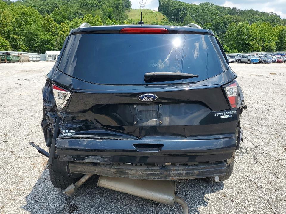 62125796 :رقم المزاد ، 1FMCU9J91HUD37442 vin ، 2017 Ford Escape مزاد بيع