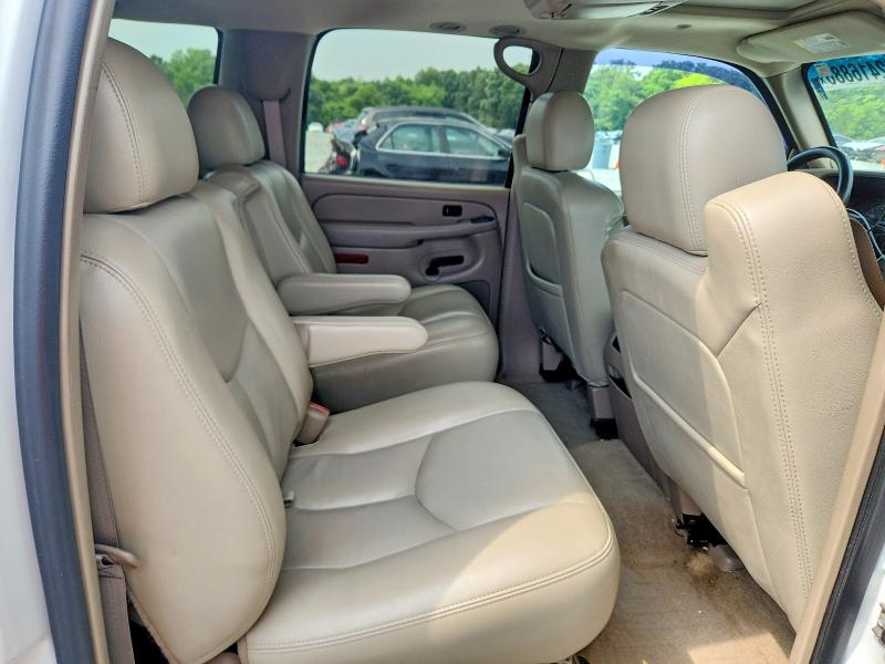 62416886 :رقم المزاد ، 3GNFK16Z86G113349 vin ، 2006 Chevrolet Suburban مزاد بيع