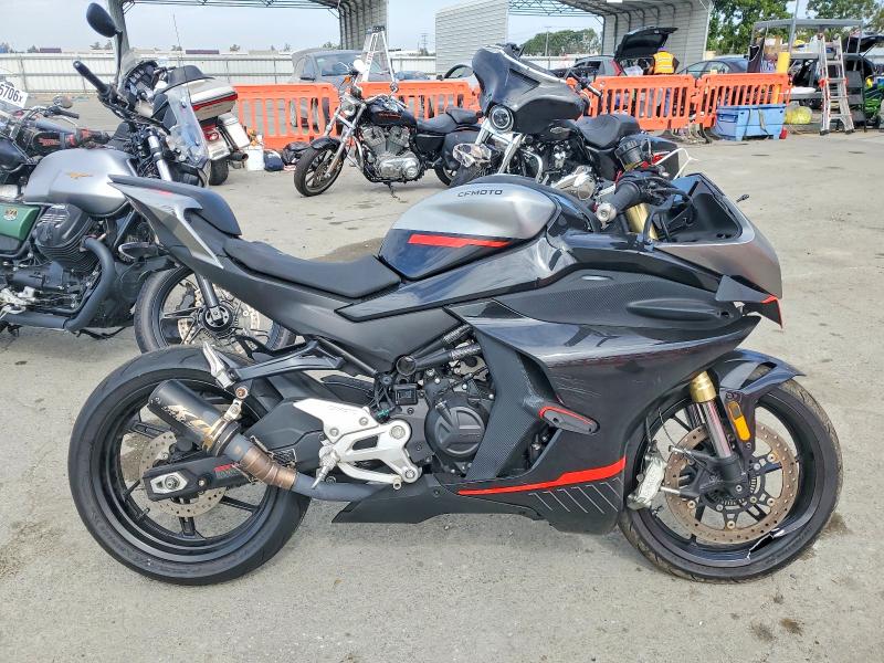 61731586 :رقم المزاد ، LCEPESLA8S6002241 vin ، 2025 Cf Moto 450ss مزاد بيع