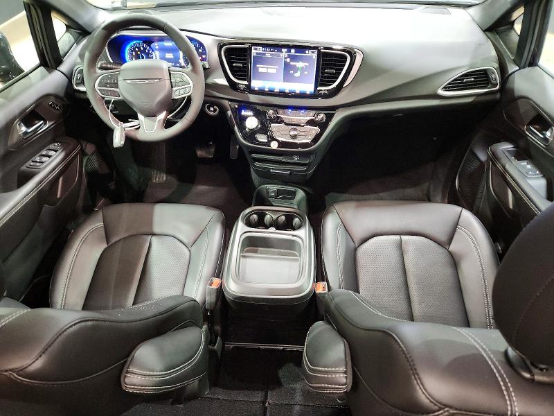 63465356 :رقم المزاد ، 2C4RC1BG1VR576675 vin ، 2027 Chrysler Pacifica مزاد بيع
