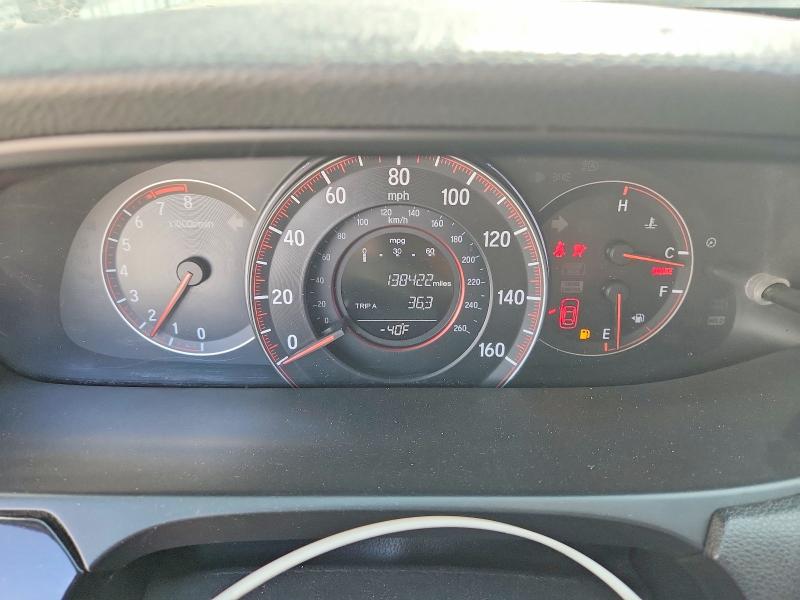62100216 :رقم المزاد ، 1HGCT1A3XHA001389 vin ، 2017 Honda Accord مزاد بيع