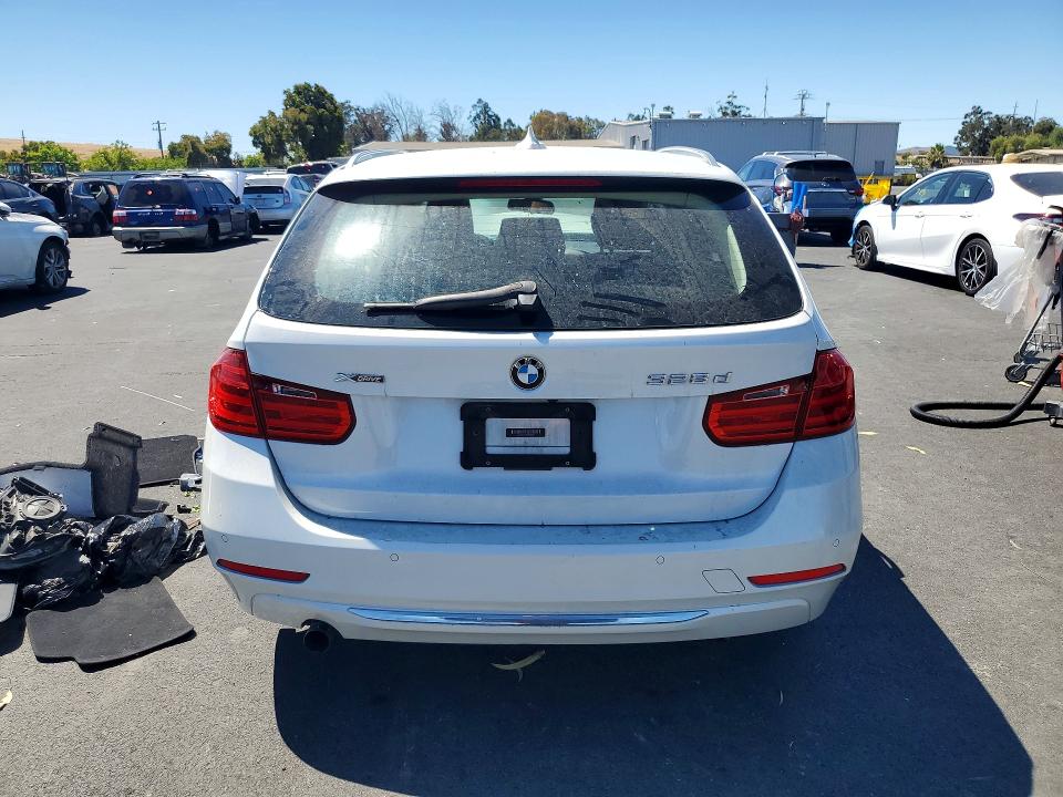 Продаж на аукціоні авто 2014 Bmw 328, vin: WBA3K5C58EKT33602, номер лоту: 62538356