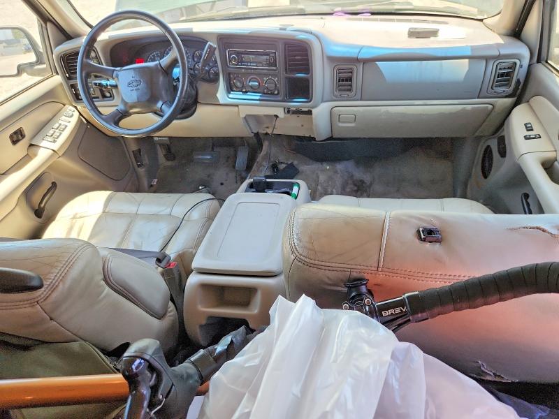 2001 Chevrolet Suburban მანქანა იყიდება აუქციონზე, vin: 3GNFK16T41G275905, აუქციონის ნომერი: 60442556