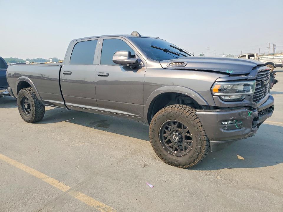 63012476 :رقم المزاد ، 3C63R3JL8NG244535 vin ، 2022 Ram 3500 مزاد بيع