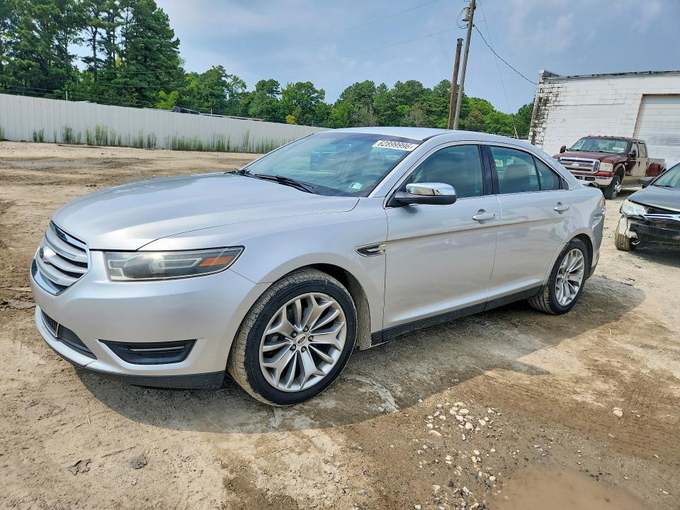 Продажа на аукционе авто 2015 Ford Taurus, vin: 1FAHP2F80FG118725, номер лота: 62899996