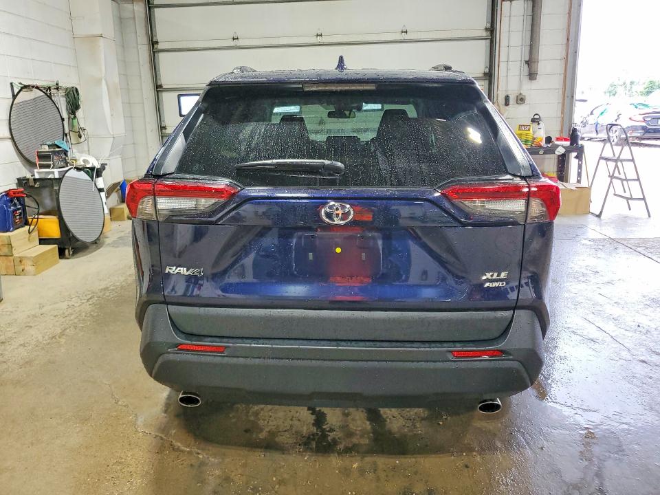 Aukcja sprzedaży 2021 Toyota Rav4, vin: 2T3P1RFV2MW153726, numer aukcji: 61721836