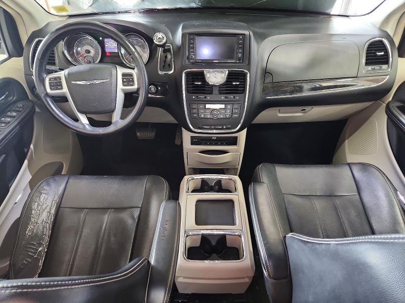 2014 Chrysler Town & Country მანქანა იყიდება აუქციონზე, vin: 2C4RC1CG0ER425650, აუქციონის ნომერი: 62205356