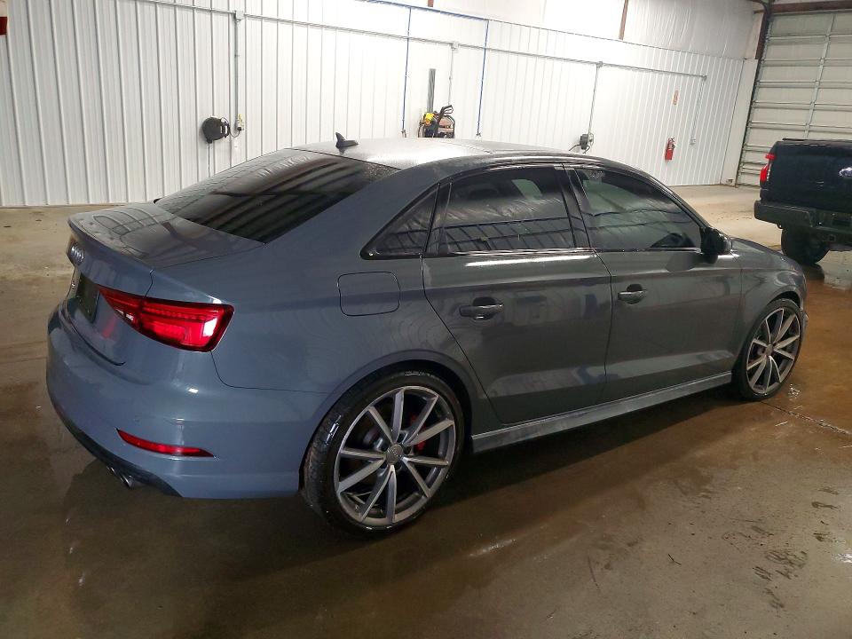 2018 Audi S3 მანქანა იყიდება აუქციონზე, vin: WAUB1GFF7J1027411, აუქციონის ნომერი: 61388586
