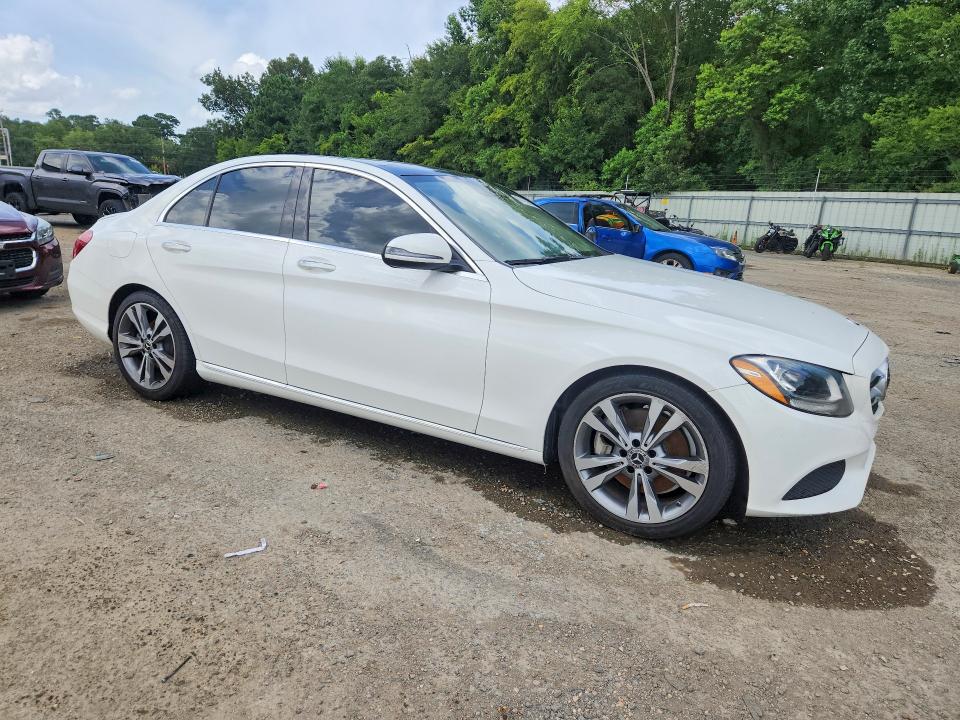 61430616 :رقم المزاد ، 55SWF4JBXJU260794 vin ، 2018 Mercedes-benz C مزاد بيع