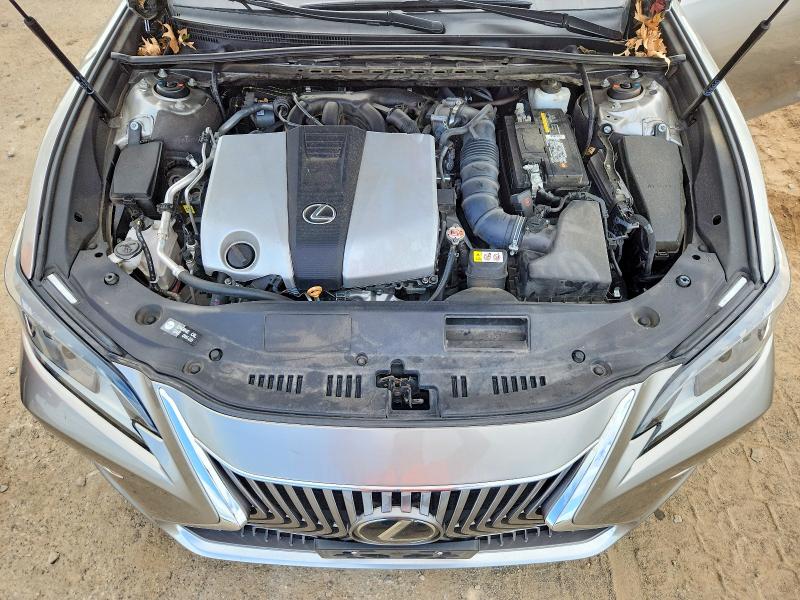 62101726 :رقم المزاد ، 58ABZ1B11KU048696 vin ، 2019 Lexus Es مزاد بيع
