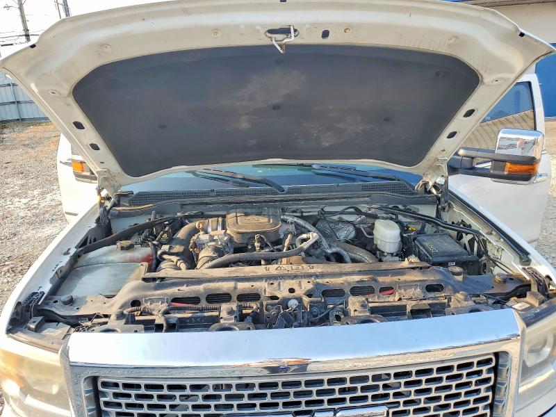 62011476 :رقم المزاد ، 1GT424E88FF638262 vin ، 2015 Gmc Sierra مزاد بيع
