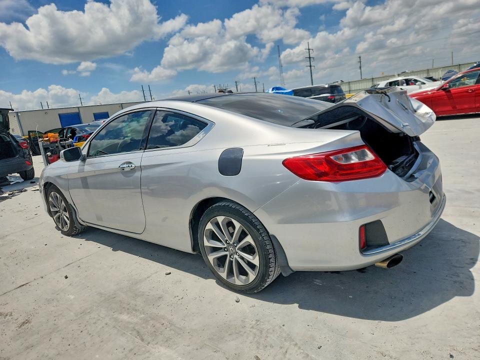 59371356 :رقم المزاد ، 1HGCT2B85FA004343 vin ، 2015 Honda Accord مزاد بيع