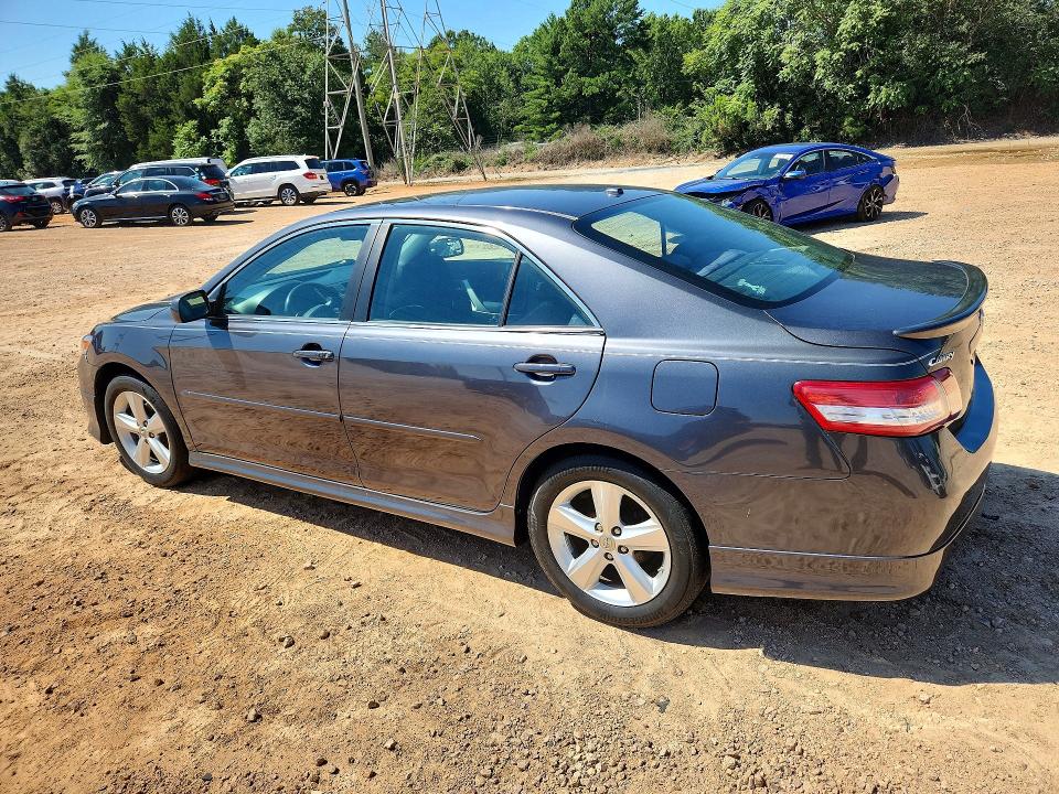 61395636 :رقم المزاد ، 4T1BF3EK1BU139354 vin ، 2011 Toyota Camry مزاد بيع