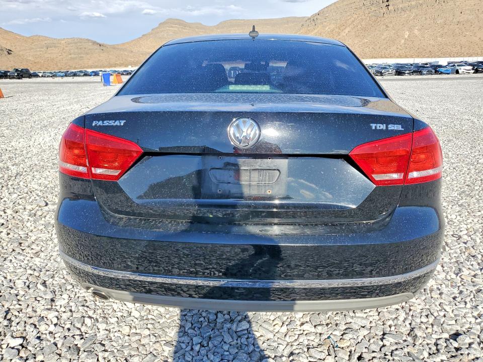 Продажа на аукционе авто 2012 Volkswagen Passat, vin: 1VWCN7A36CC010323, номер лота: 61808466