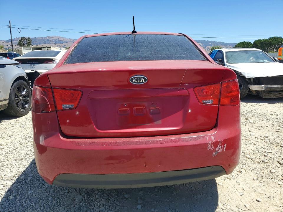 2013 Kia Forte მანქანა იყიდება აუქციონზე, vin: KNAFU4A26D5728238, აუქციონის ნომერი: 63205696