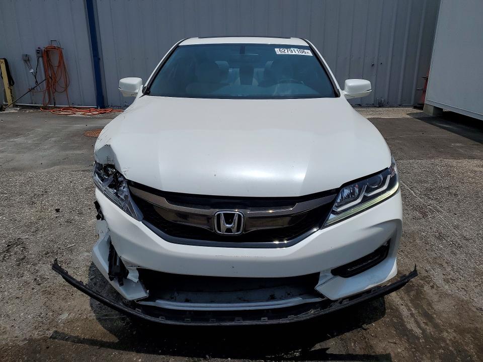 2017 Honda Accord მანქანა იყიდება აუქციონზე, vin: 1HGCT2B86HA003852, აუქციონის ნომერი: 62791106