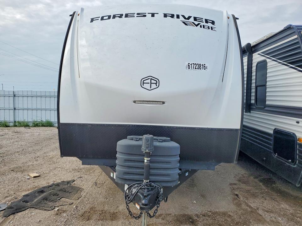 61723816 :رقم المزاد ، 4X4TVBB20S4125479 vin ، 2025 Foresriver Vibe مزاد بيع
