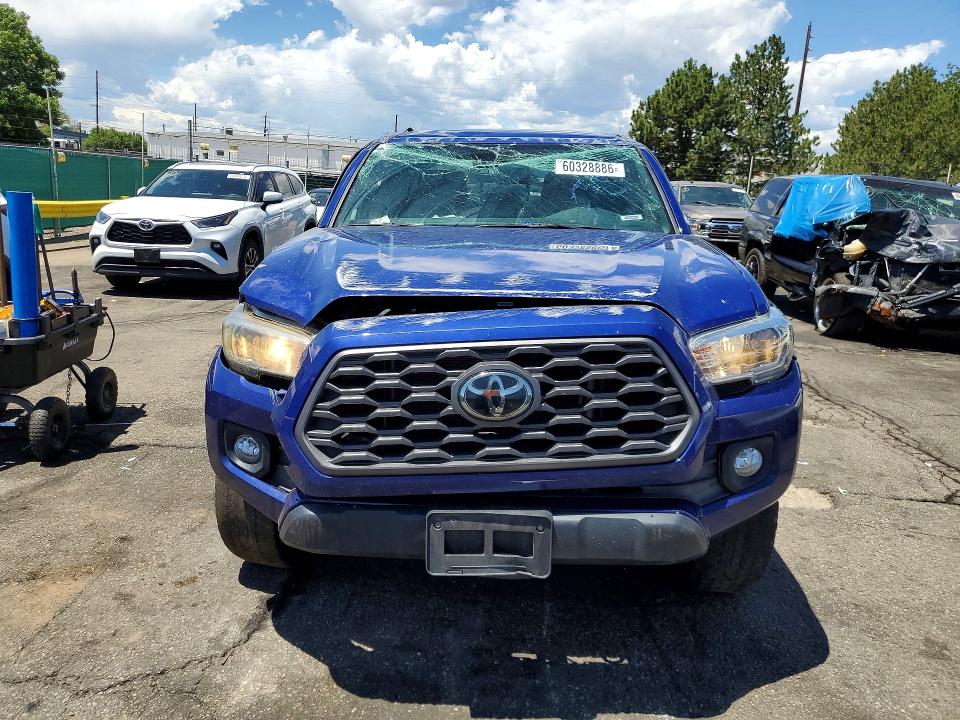 60328886 :رقم المزاد ، 3TMCZ5AN8NM473000 vin ، 2022 Toyota Tacoma مزاد بيع