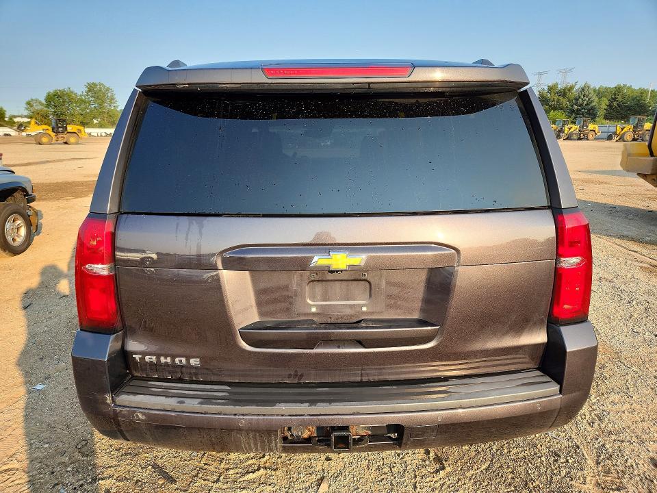 62611866 :رقم المزاد ، 1GNSKBKC0FR231031 vin ، 2015 Chevrolet Tahoe مزاد بيع