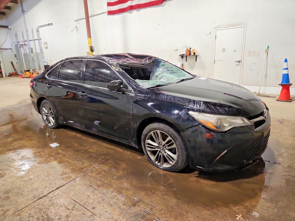 2017 Toyota Camry მანქანა იყიდება აუქციონზე, vin: 4T1BF1FK2HU393327, აუქციონის ნომერი: 61608616