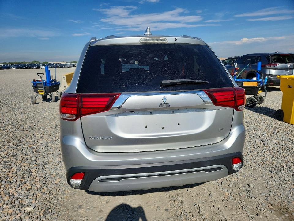 Продаж на аукціоні авто 2020 Mitsubishi Outlander, vin: JA4AZ3A33LZ025893, номер лоту: 62818376