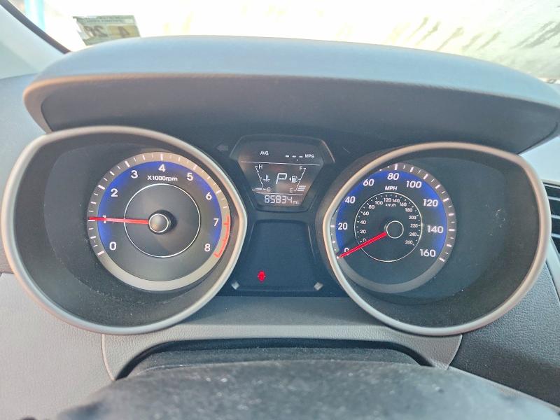60196316 :رقم المزاد ، KMHDH4AE8FU414541 vin ، 2015 Hyundai Elantra مزاد بيع