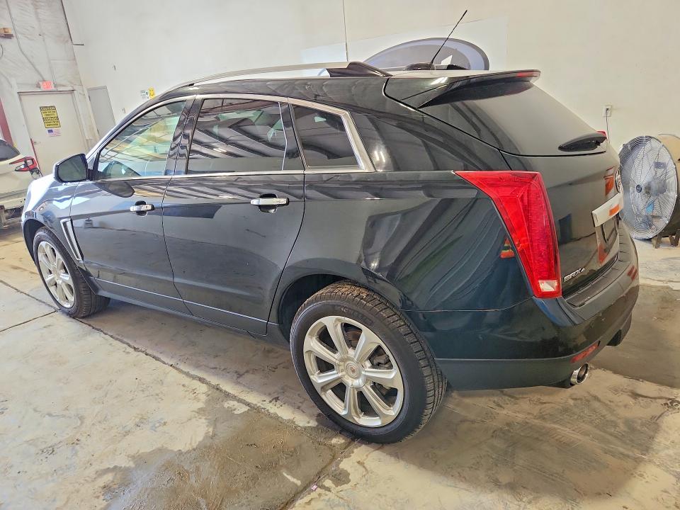 85625305 :رقم المزاد ، 3GYFNGE38FS629296 vin ، 2015 Cadillac Srx مزاد بيع