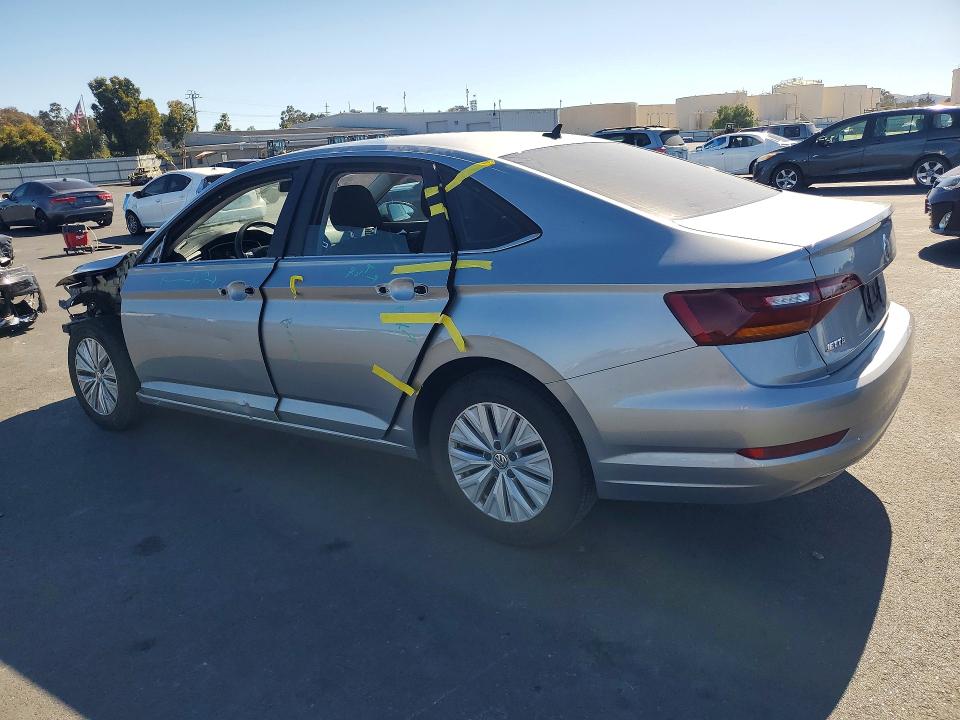 62709326 :رقم المزاد ، 3VWN57BU1KM225623 vin ، 2019 Volkswagen Jetta مزاد بيع