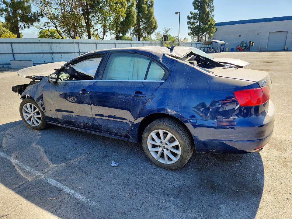 59907006 :رقم المزاد ، 3VWDP7AJ0DM257995 vin ، 2013 Volkswagen Jetta مزاد بيع