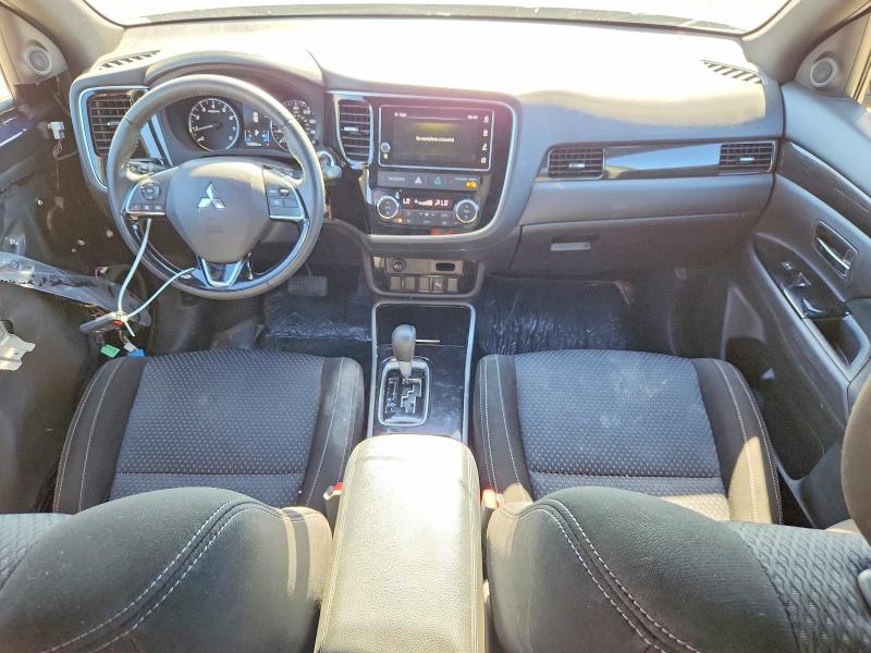 61799796 :رقم المزاد ، JA4AZ3A31JZ053513 vin ، 2018 Mitsubishi Outlander مزاد بيع