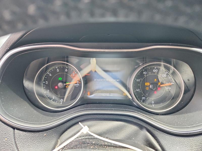 61060116 :رقم المزاد ، 1C4PJMBX0KD288532 vin ، 2019 Jeep Cherokee مزاد بيع