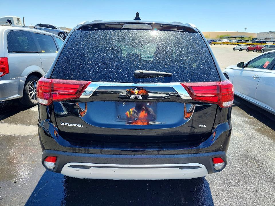 2020 Mitsubishi Outlander მანქანა იყიდება აუქციონზე, vin: JA4AD3A34LZ030731, აუქციონის ნომერი: 62165216
