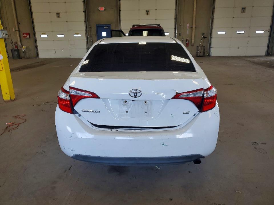 61946246 :رقم المزاد ، 2T1BURHE3FC360766 vin ، 2015 Toyota Corolla مزاد بيع