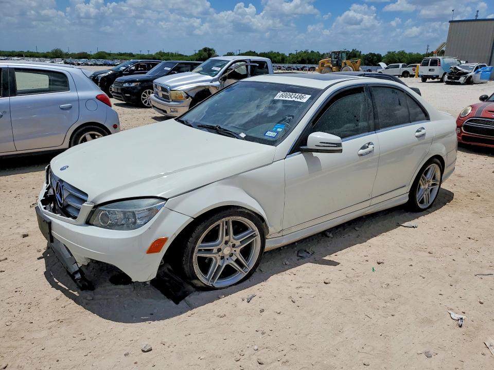 60093486 :رقم المزاد ، WDDGF5EB1BR182655 vin ، 2011 Mercedes-benz C مزاد بيع