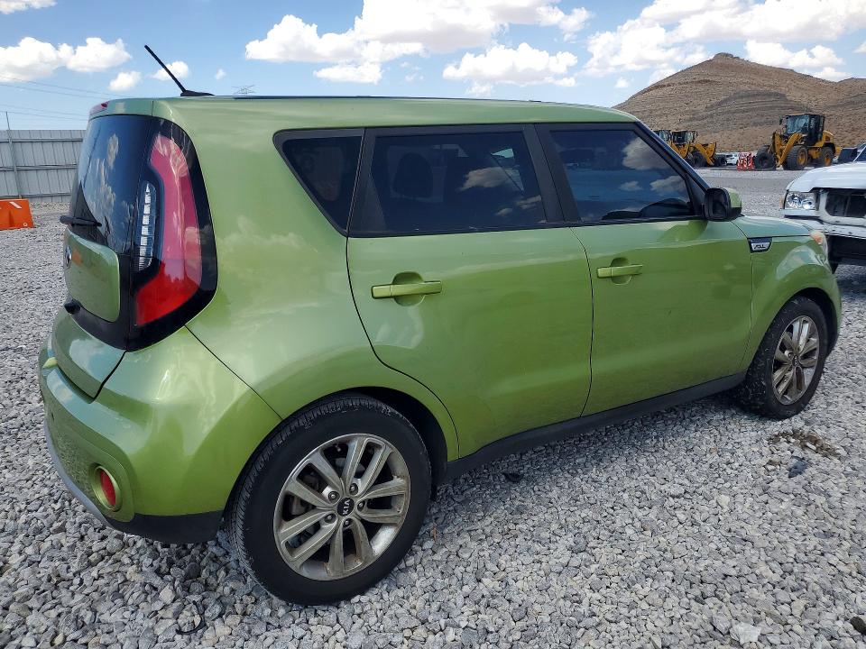 2018 Kia Soul მანქანა იყიდება აუქციონზე, vin: KNDJP3A51J7893395, აუქციონის ნომერი: 63112196