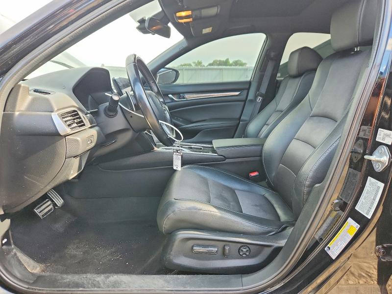 60482976 :رقم المزاد ، 1HGCV2F3XMA002027 vin ، 2021 Honda Accord مزاد بيع