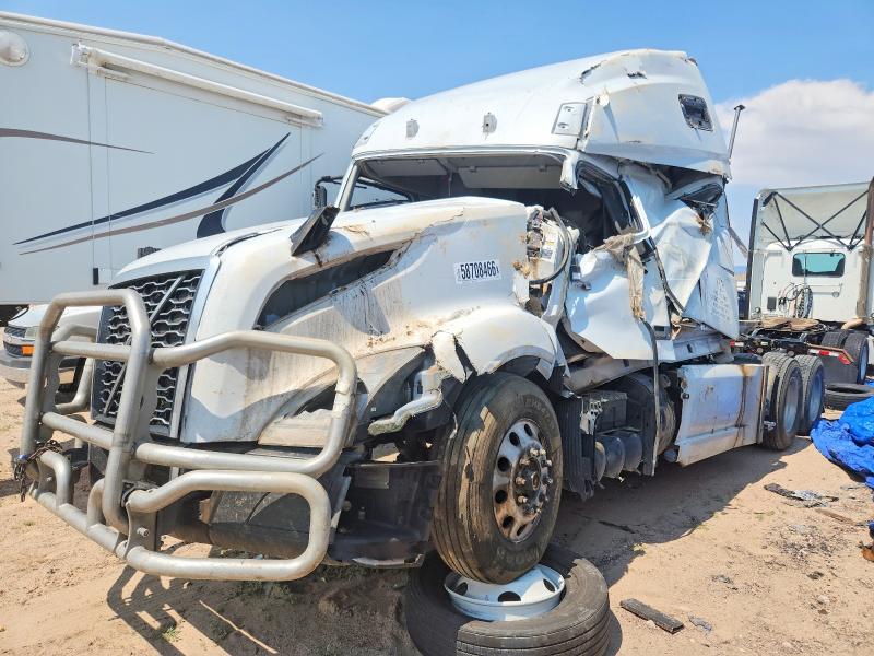 2020 Volvo Vn მანქანა იყიდება აუქციონზე, vin: 4V4NC9EH5LN229690, აუქციონის ნომერი: 58708466