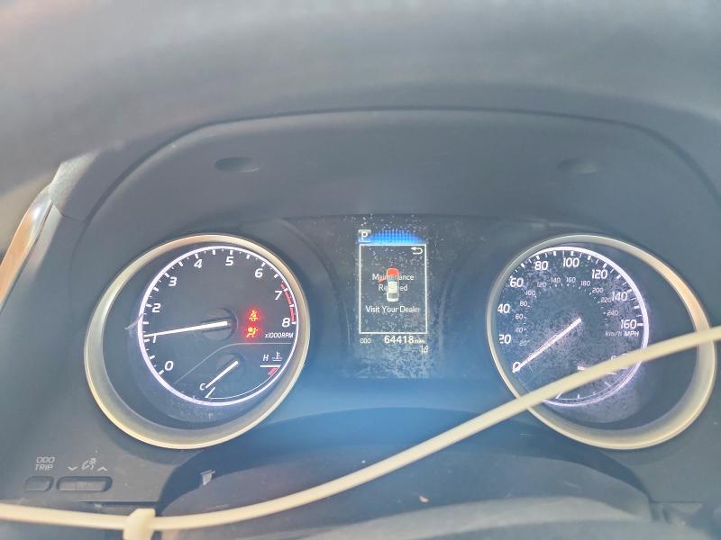 59319176 :رقم المزاد ، 4T1C11AK5NU676150 vin ، 2022 Toyota Camry مزاد بيع