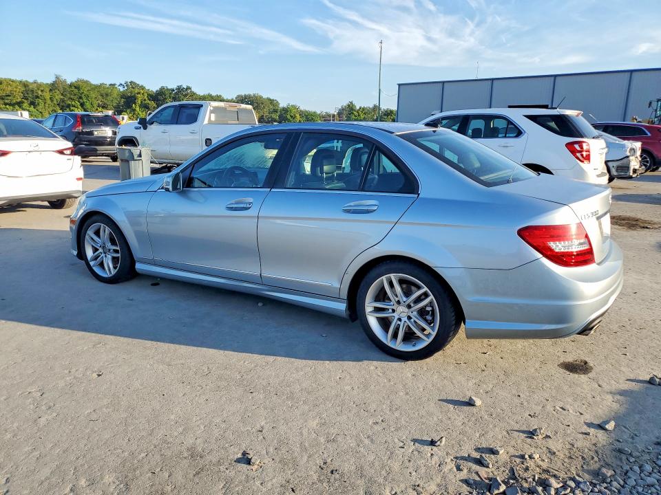 62510776 :رقم المزاد ، WDDGF8AB5DA822990 vin ، 2013 Mercedes-benz C مزاد بيع